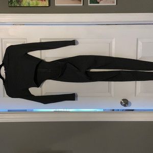 Naked wardrobe snatched Zip back jumpsuit!center has cutout - like new w/o tags